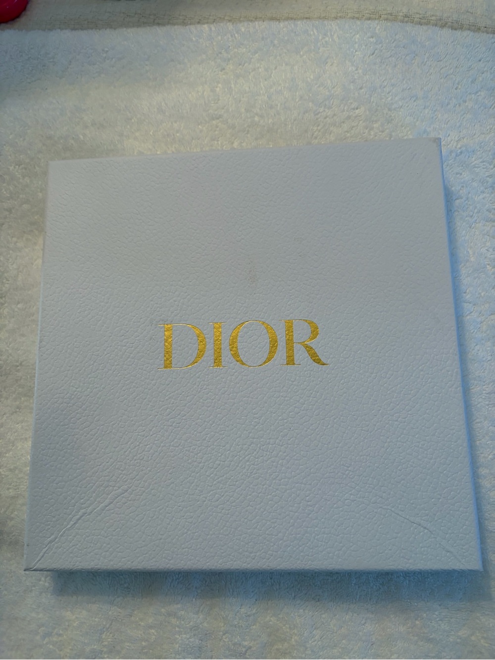 Dior Authentic Square Textured White Gift Box & Ribbon Set - Picture 5 of 11